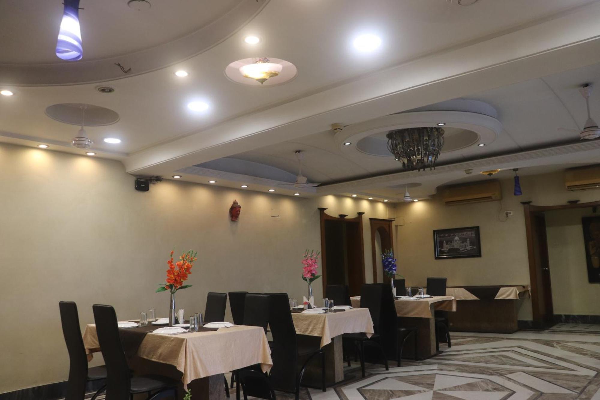 Shivangan Hotel And Banquet Kalkata Exteriér fotografie